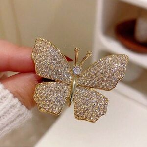 Elegant Gold Butterfly Brooch